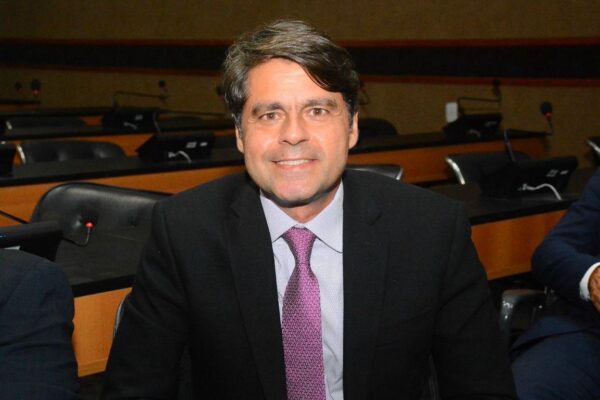 Projeto de Paulo Câmara institui o Dia Estadual do Terceiro Setor na Bahia