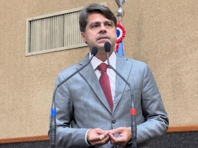 Paulo Câmara realiza audiência pública sobre venda casada de livros escolares por colégios particulares de Salvador