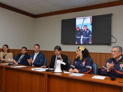 Paulo Câmara homenageia os 21 anos do Samu Salvador e destaca profissionais que salvam vidas diariamente